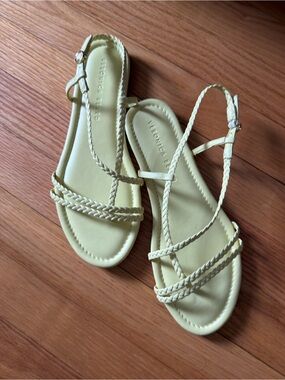 Veronica Beard Light Yellow Braided-Strap Flat Sandals